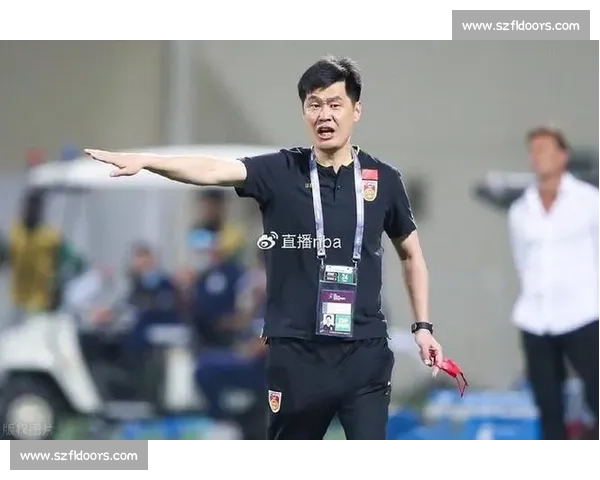 李霄鹏:低谷淬炼意志,中国足球需要 “不认输” 的脊梁 李霄鹏:低谷淬炼意志,中国足球需要 “不认输” 的脊梁