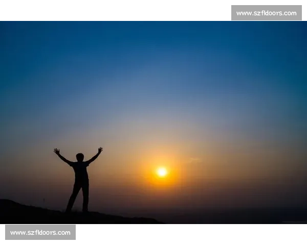 微光成炬：平凡岁月里的坚持与绽放